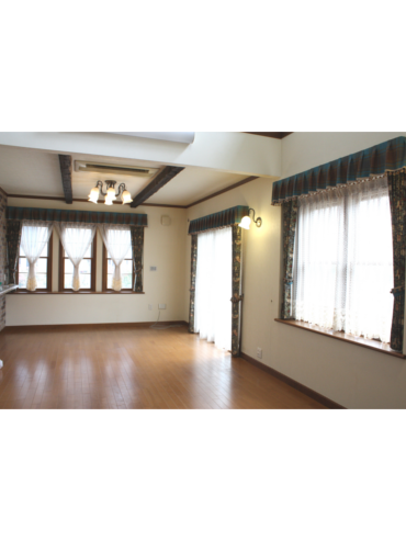 リビングカーテン