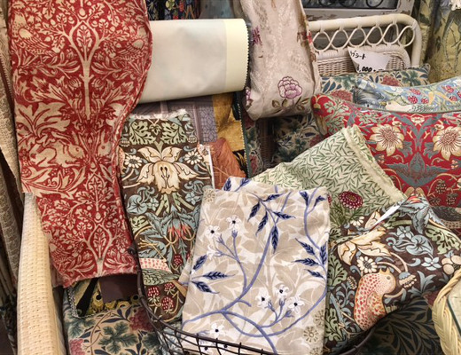 カーテン(Curtain)